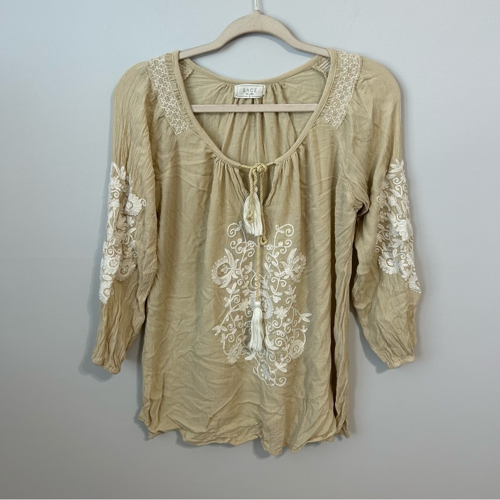 Sage The Label Tan White 3/4 Sleeve Tie Front Embroidered Blouse Size Small